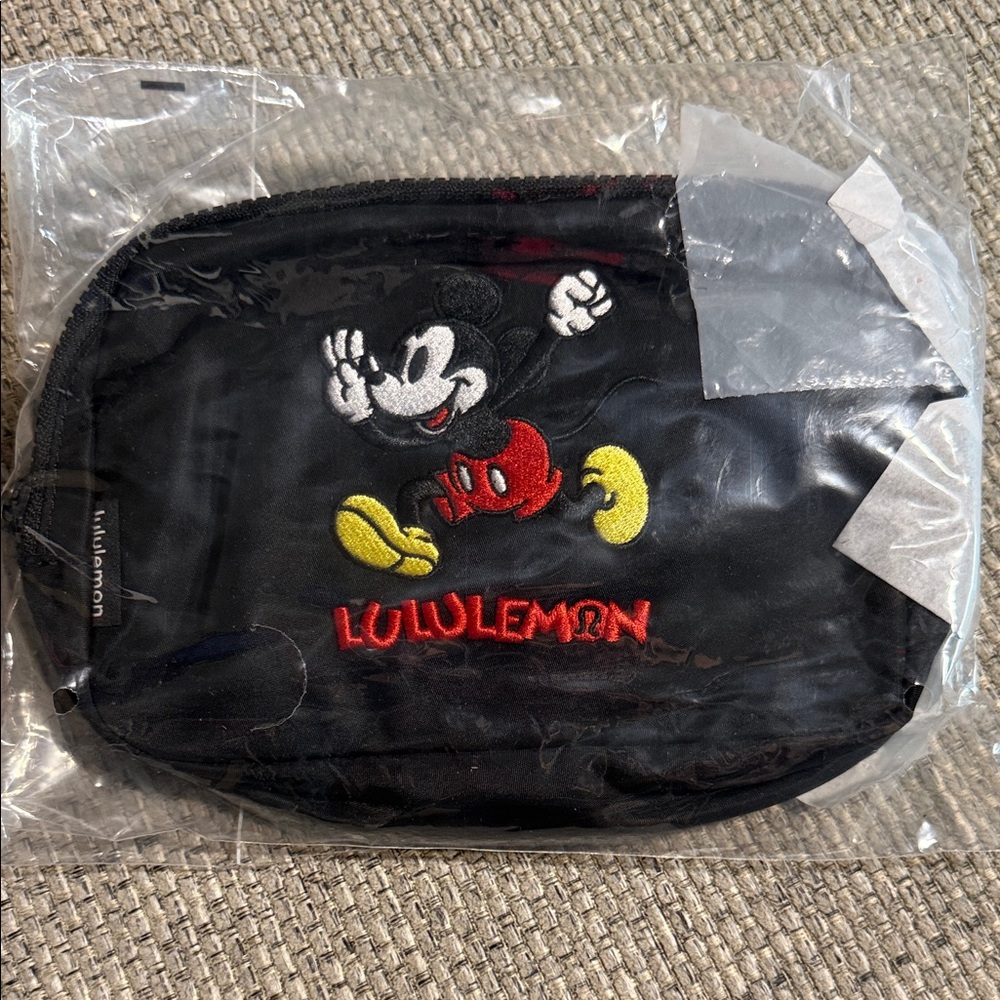 NWT Lululemon x Disney Mickey Mouse Everywhere Belt Bag 1L - Black Disney